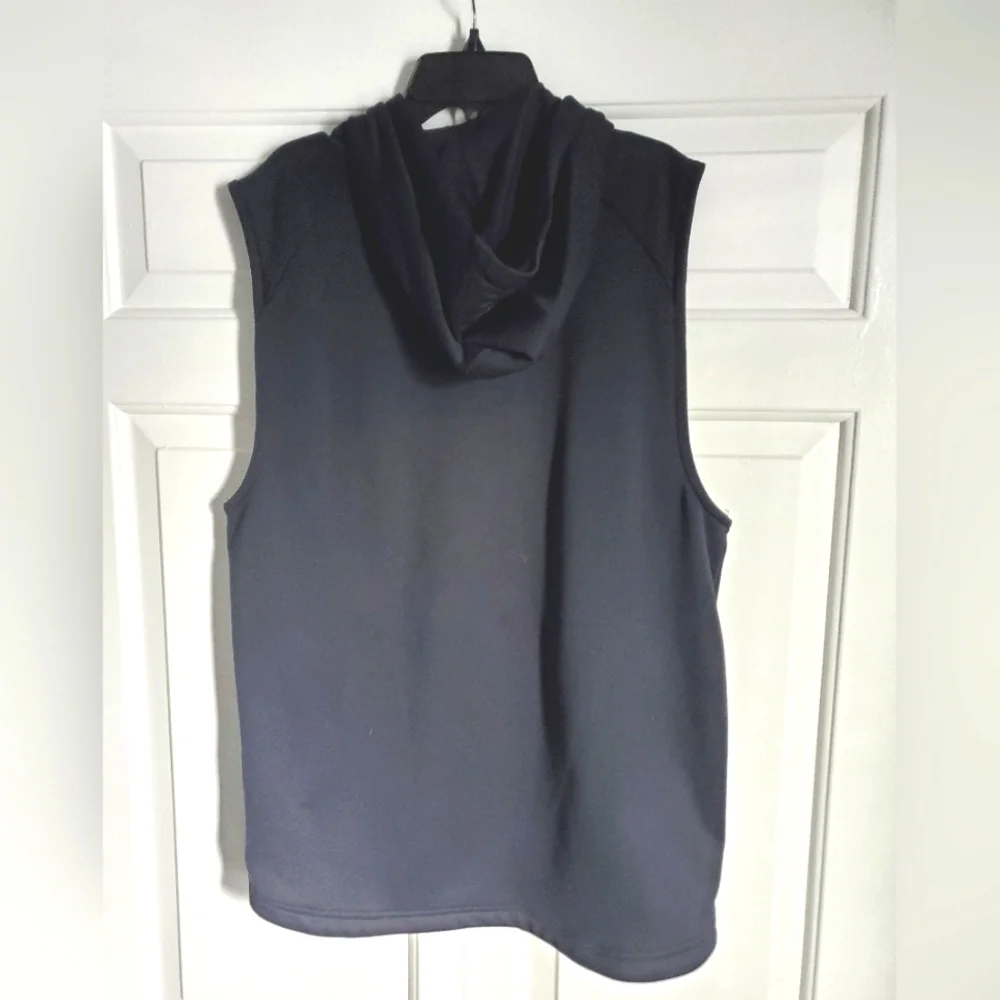 Under Armour- Steph Curry Tank Sweater - Picture 3 of 3